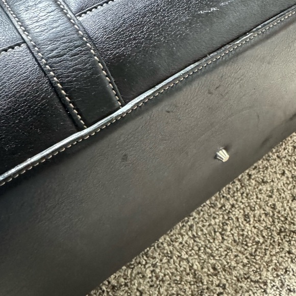 Black coach bleecker weekender tote retired style of bag small blemishes - Picture 11 of 16